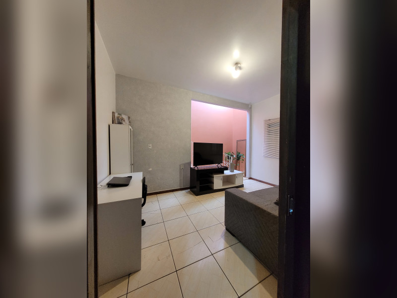 imóvel com 330m² - Uvaranas - Ponta Grossa