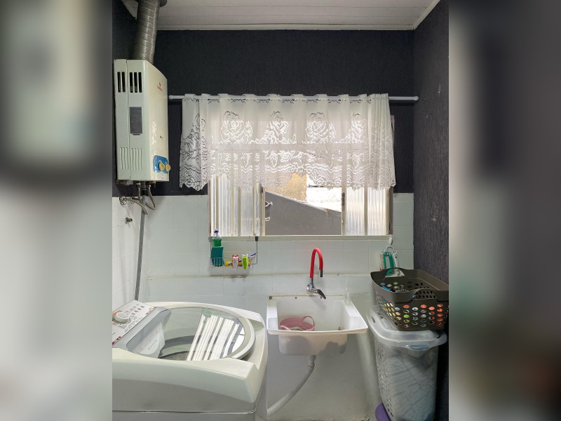 imóvel com 330m² - Uvaranas - Ponta Grossa