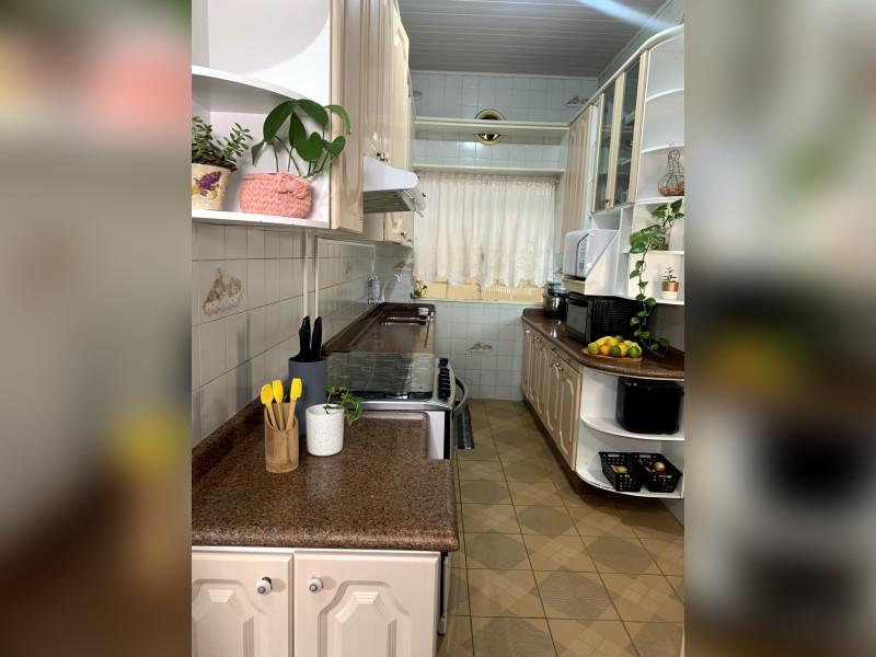 imóvel com 330m² - Uvaranas - Ponta Grossa
