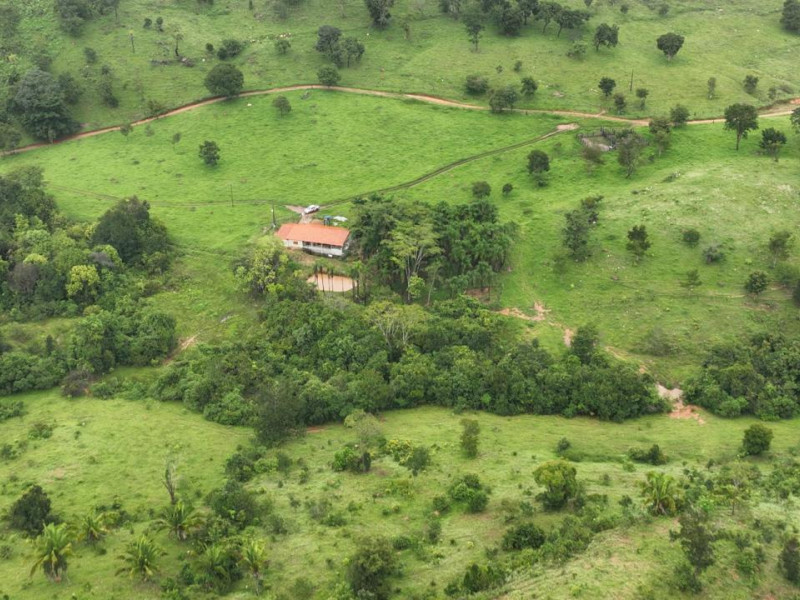 imóvel com 2147483647m² - Centro - Campinacu