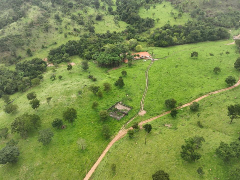 imóvel com 2147483647m² - Centro - Campinacu