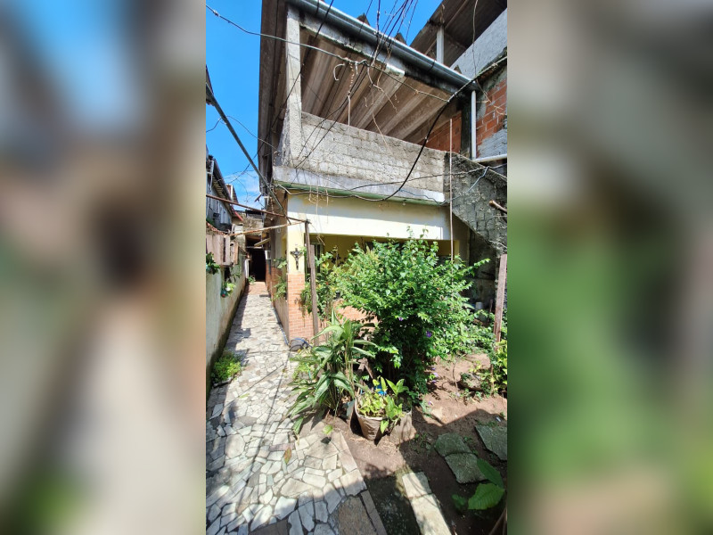 imóvel com 230m² - Parque Independência - Duque de Caxias