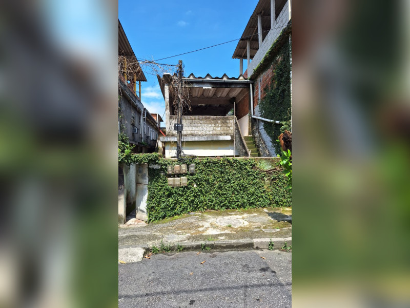 imóvel com 230m² - Parque Independência - Duque de Caxias