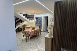 Casa &agrave; venda Cidade dos Funcion&aacute;rios com 374m&sup2; e 4 quartos por R$ 1.480.000 - img-4347.jpeg