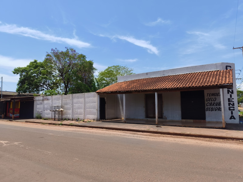 imóvel com 300m² - Tupã - Ituiutaba