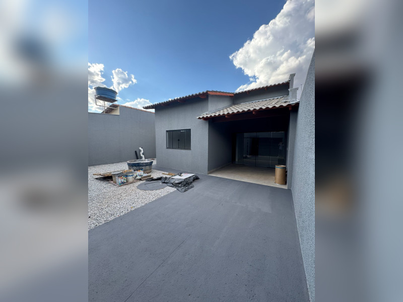 imóvel com 231m² - Centro - Goianira