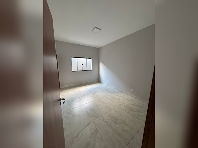imóvel com 231m² - Centro - Goianira