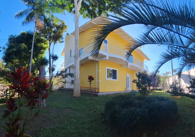 imóvel com 220m²