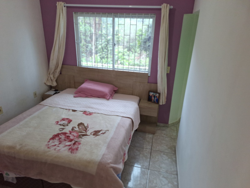 imóvel com 220m² - Encruzilhada - Biguacu
