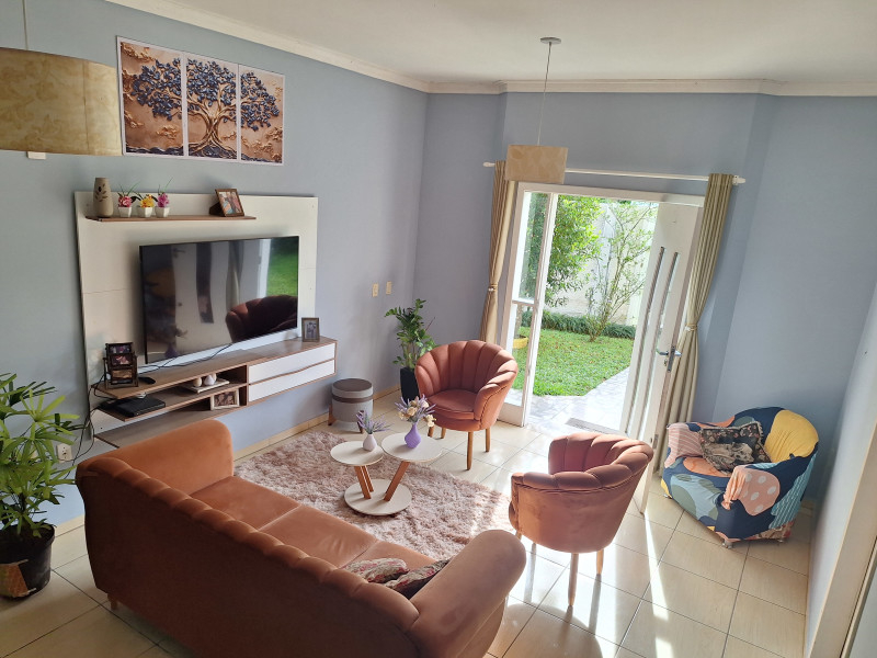 imóvel com 220m² - Encruzilhada - Biguacu