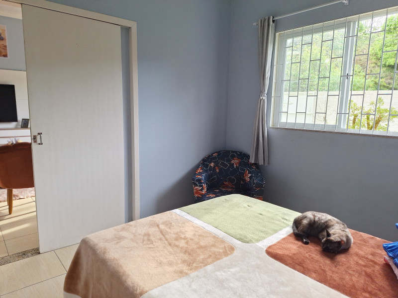 imóvel com 220m² - Encruzilhada - Biguacu