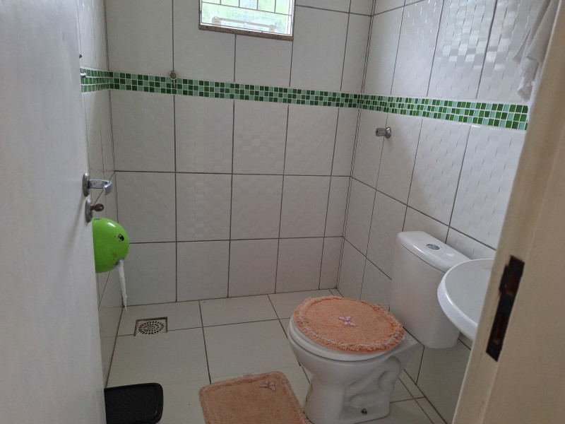 imóvel com 220m² - Encruzilhada - Biguacu