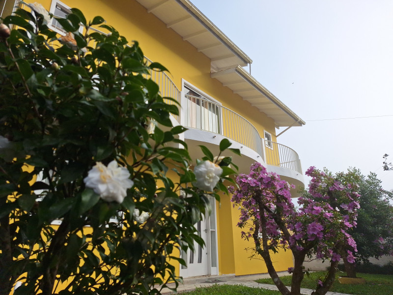 imóvel com 220m² - Encruzilhada - Biguacu