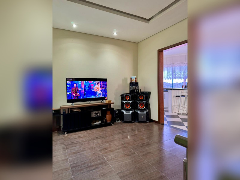 imóvel com 300m² - Santa Maria - Vespasiano