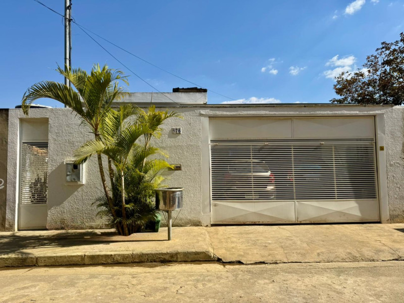 imóvel com 300m² - Santa Maria - Vespasiano