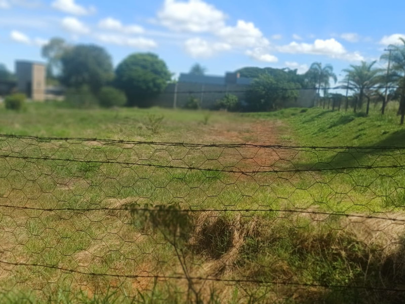 imóvel com 2500m² - Centro - Franca