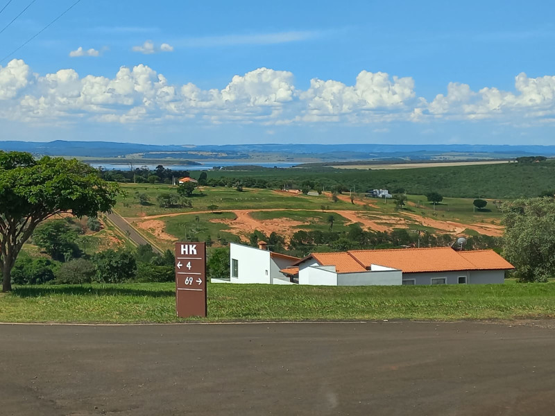 imóvel com 450m² - Centro - Paranapanema