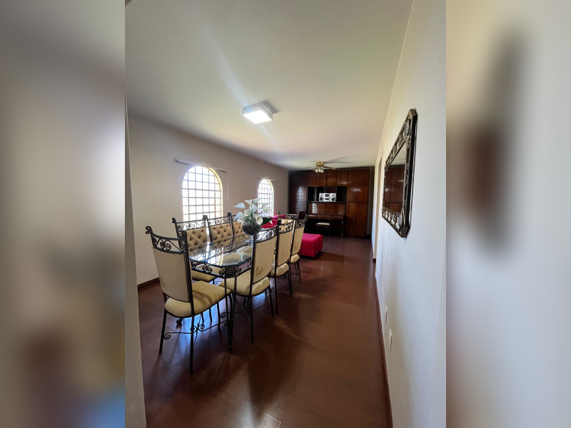 imóvel com 237m² - Portal do Panamá - Campo Grande