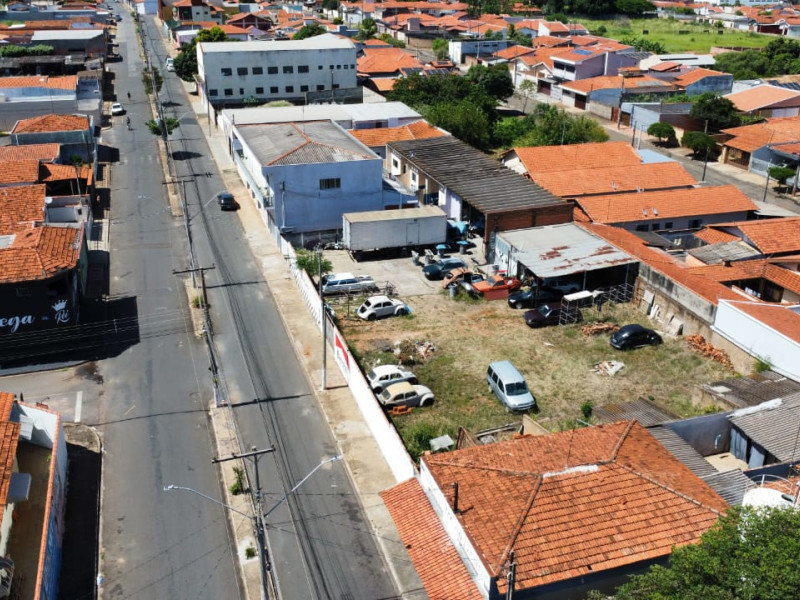 imóvel com 250m² - Vila São Pedro - Pirassununga