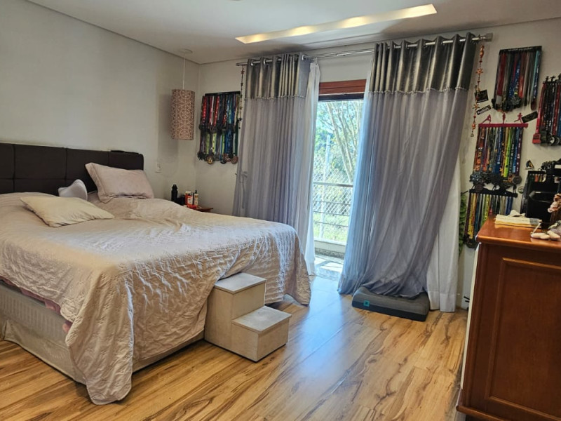 imóvel com 910m² - Aruã - Mogi das Cruzes