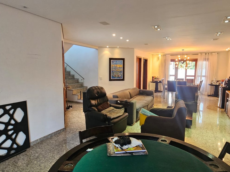 imóvel com 910m² - Aruã - Mogi das Cruzes