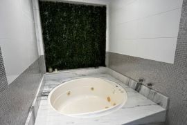 Casa de condom&iacute;nio para alugar Ponta da Praia com 200m&sup2; e 4 quartos por R$ 13.500 - whatsapp-image-2026-10-17-at-71909-pm.jpeg
