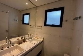 Casa de condom&iacute;nio para alugar Ponta da Praia com 200m&sup2; e 4 quartos por R$ 13.500 - whatsapp-image-2026-10-17-at-71910-pm-1.jpeg