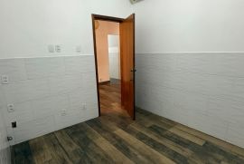 Casa &agrave; venda Vila da Penha com 211m&sup2; e 3 quartos por R$ 490.000 - 1000192345.jpg