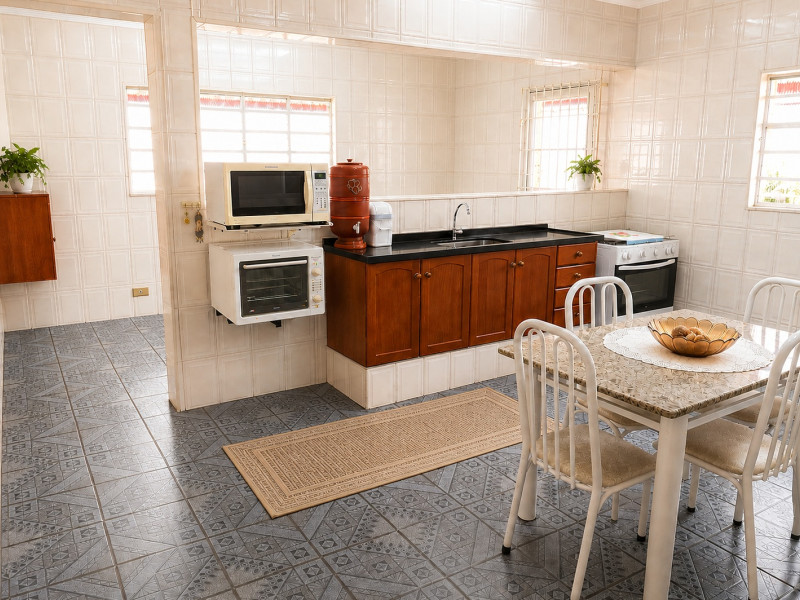 imóvel com 1000m² - Centro - Igaratá