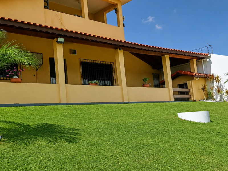 imóvel com 1000m² - Centro - Igaratá