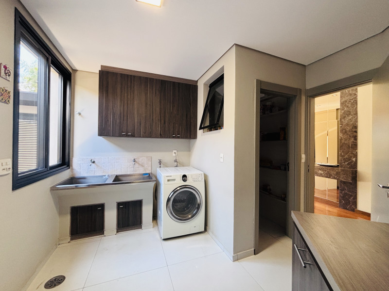 imóvel com 368m² - Alphaville - Santana de Parnaiba