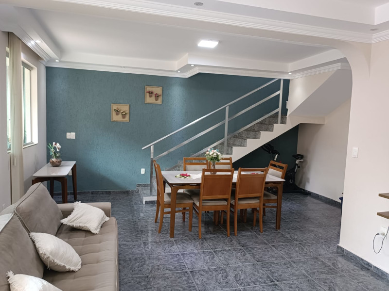 imóvel com 240m² - Sapucaia II - Contagem