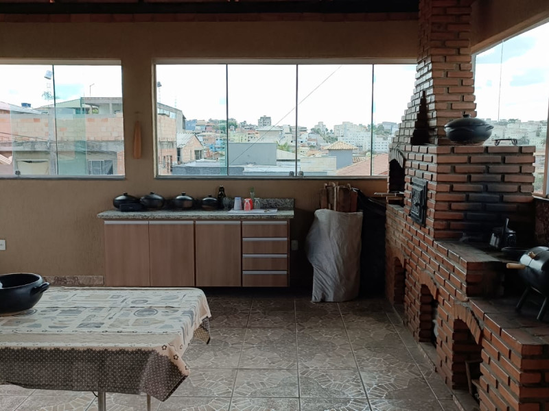 imóvel com 240m² - Sapucaia II - Contagem