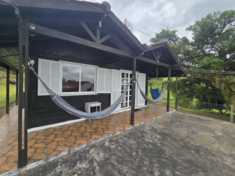 imóvel com 200m² - Centro - Morro Redondo