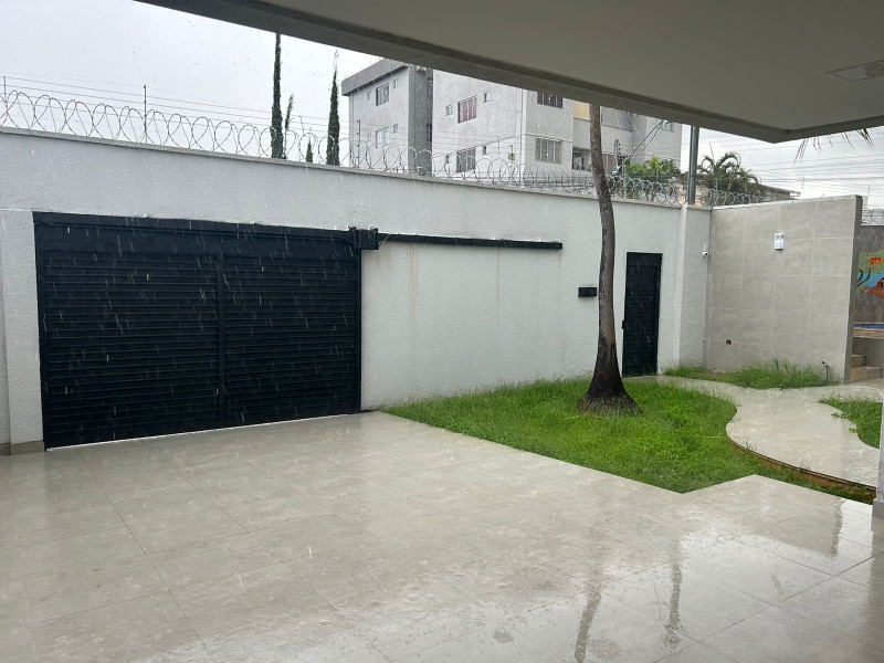 imóvel com 371m² - Moinho dos Ventos - Goiânia