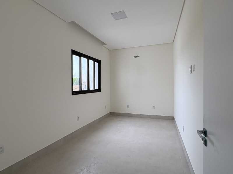 imóvel com 211m² - Jardim Califórnia - Cuiabá