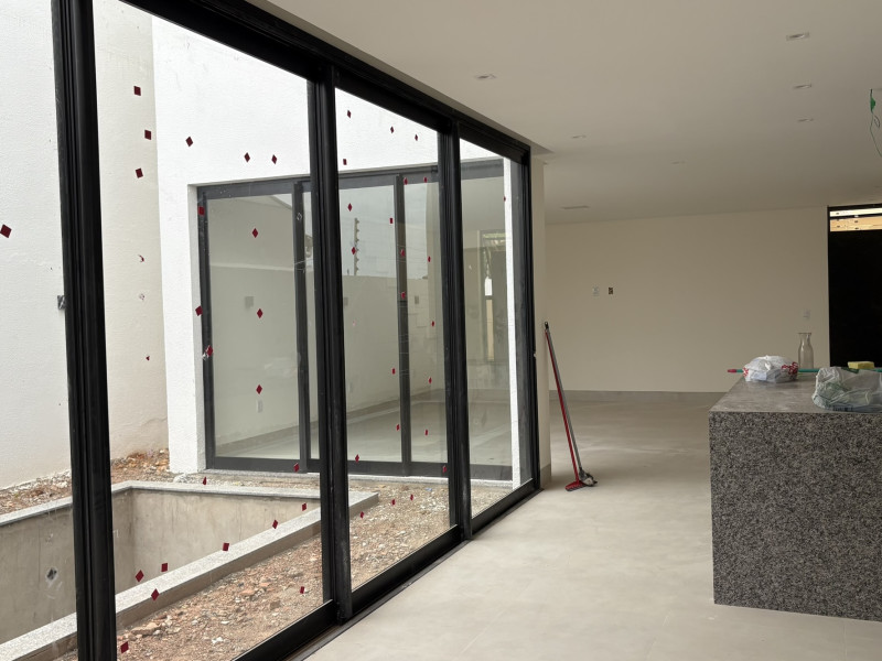 imóvel com 211m² - Jardim Califórnia - Cuiabá