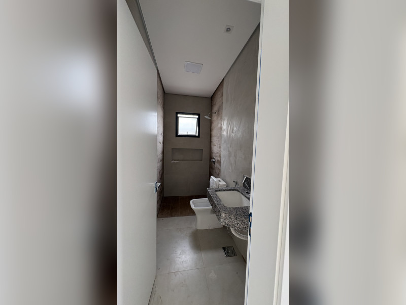 imóvel com 211m² - Jardim Califórnia - Cuiabá