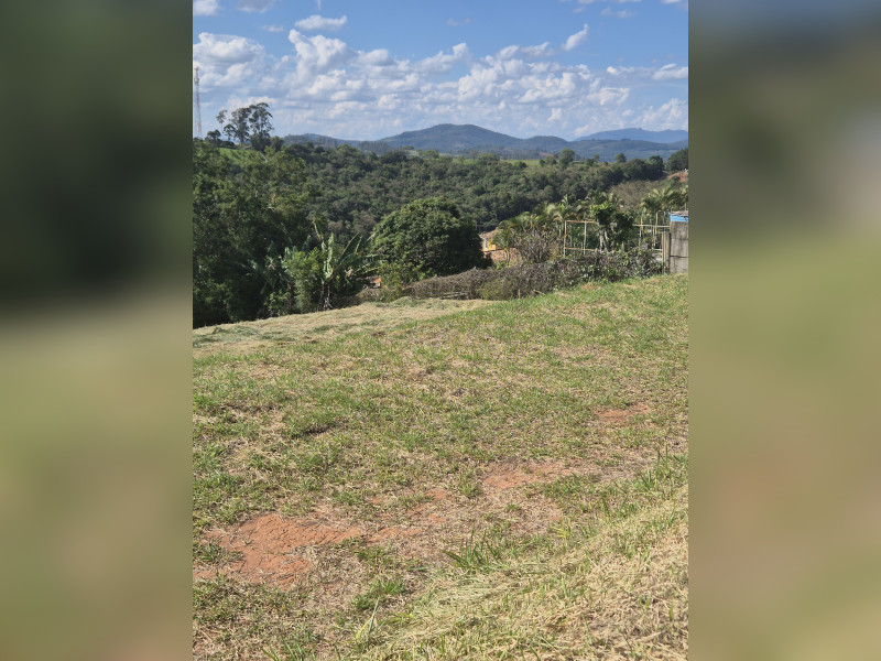 imóvel com 420m² - Guaxinduva - Bom Jesus dos Perdões