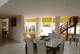 Casa &agrave; venda Itaipu com 400m&sup2; e 3 quartos por R$ 1.350.000 - whatsapp-image-2026-10-18-at-163254-3.jpeg