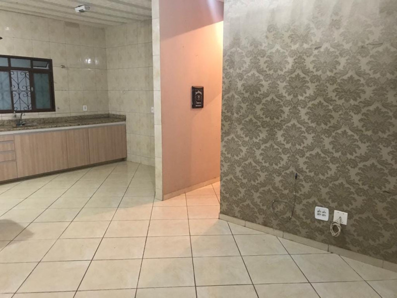 imóvel com 180m² - Centro - Esmeraldas