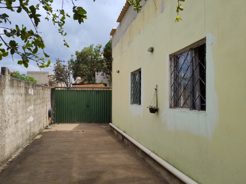 imóvel com 180m² - Centro - Esmeraldas