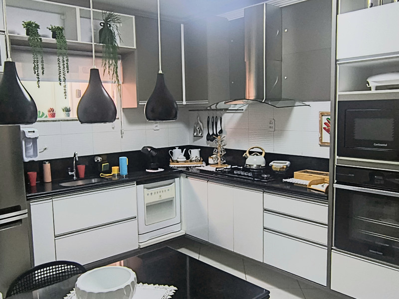 imóvel com 180m² - Ipitanga - Lauro de Freitas