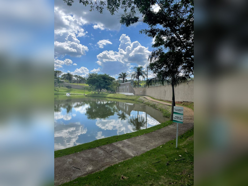 imóvel com 1078m² - Tanque - Atibaia