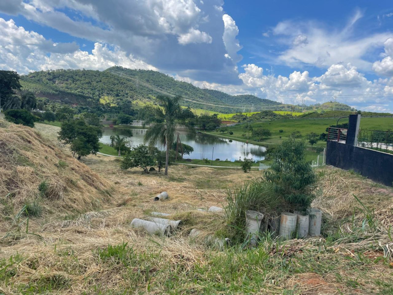imóvel com 1078m² - Tanque - Atibaia