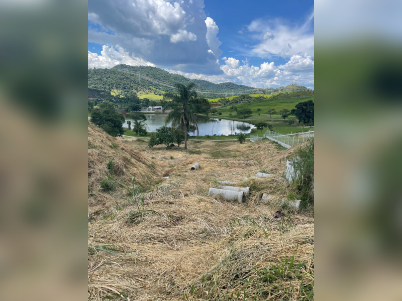imóvel com 1078m² - Tanque - Atibaia