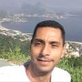 Fabiano, que procura negociar um imóvel em Centro, Jacarepaguá, Laranjeiras, Rio de Janeiro, em torno de R$ 2.500