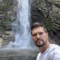 Lucas, que procura negociar um imóvel em City Ribeirão, Jardim Botânico, Distrito de Bonfim Paulista, Ribeirão Preto, em torno de R$ 550.000