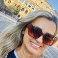 Janaína, que procura negociar um imóvel em Bairro: Nova Parnamirim , Alecrim, Nova Descoberta, Natal, em torno de R$ 1.500