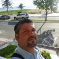 Ainer, que procura negociar um imóvel em Itapuã, Praia da Costa, Praia de Itaparica, Vila Velha, em torno de R$ 400.000
